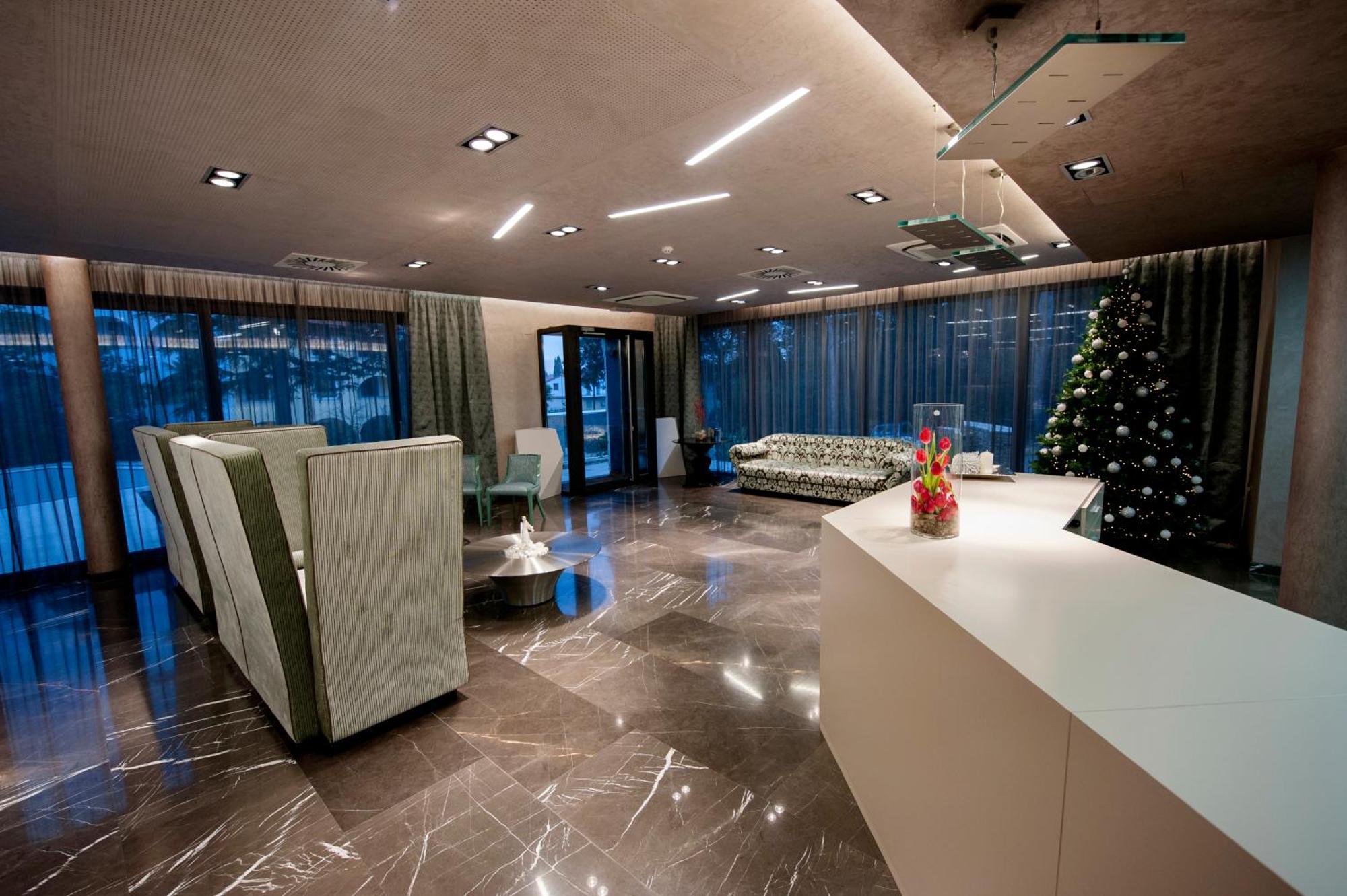 Hotel Arupinum 4*